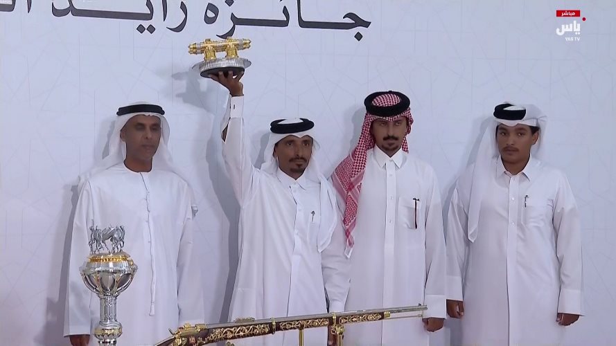 شعار حمد جارالله البريدي يتألق في مهرجان جائزة زايد الكبرى